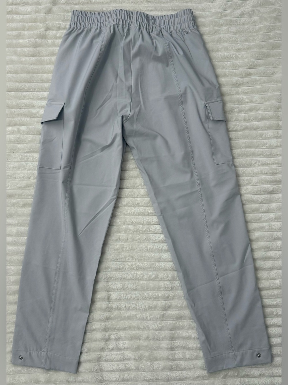 “NWOT” Mondetta Light Gray Cargo Joggers with Elastic Waist - Picture 9 of 9